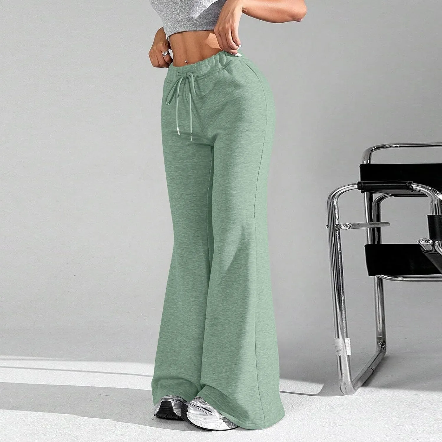 Flare Sweatpants Women High Waisted Wide Leg Pants Comfy Fleece Sweatpants Casual Loose Fit Yoga Pants with Pockets
