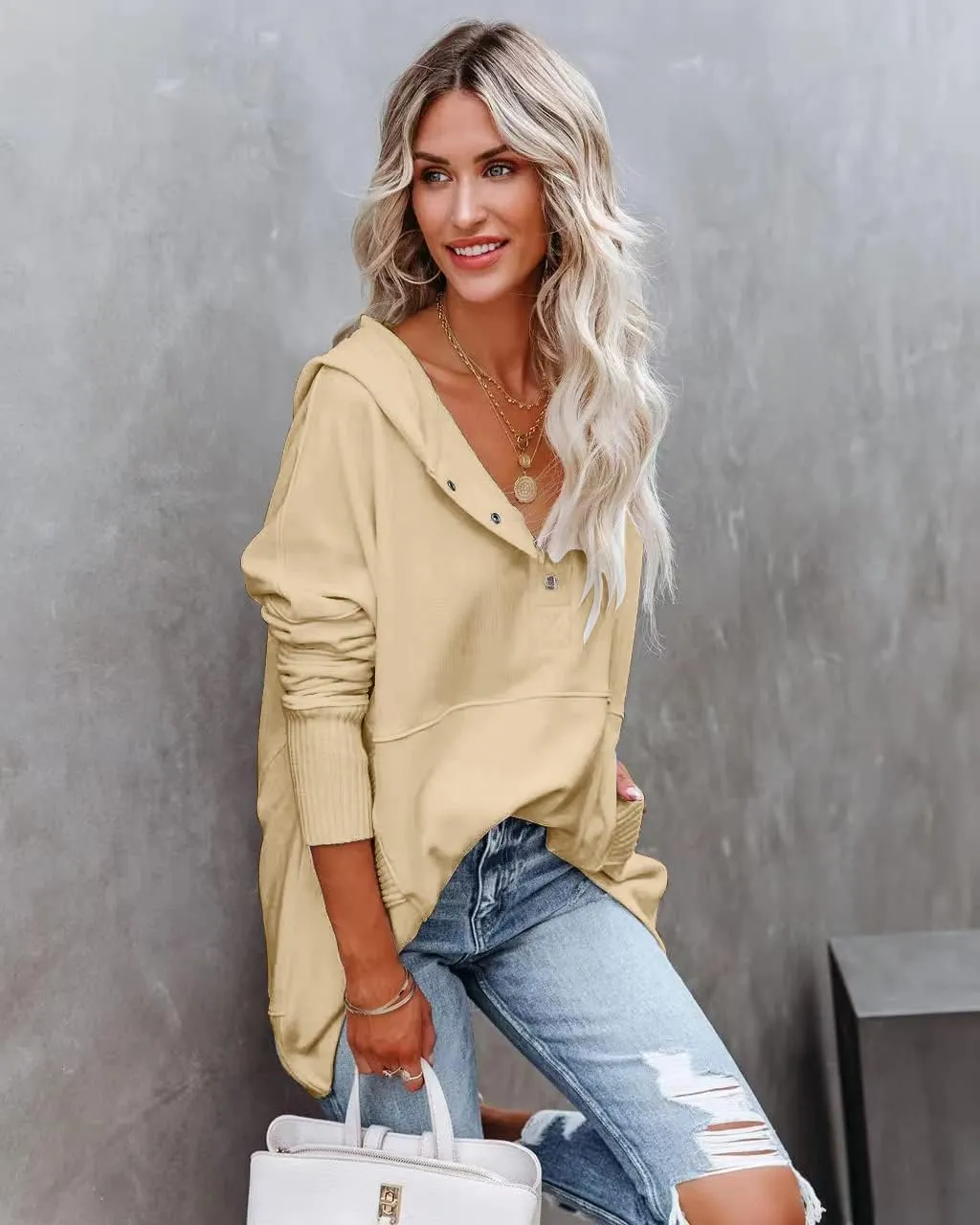 Glanzition Women Casual Hooded Sweatshirt Button Up V Neck Pullover Sweatshirts Oversized Tops with Pockets
