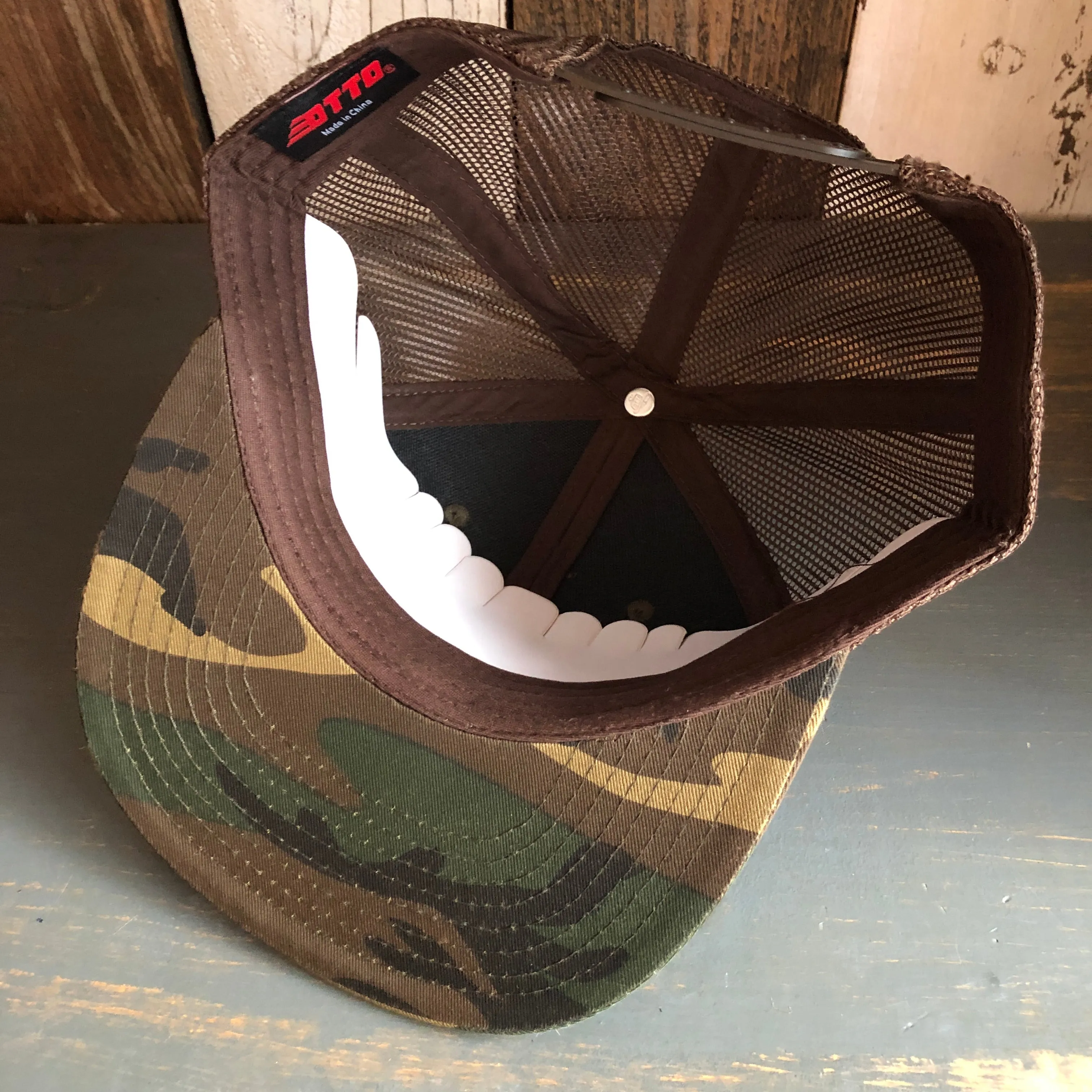 Hermosa Beach SUFING GRIZZLY BEAR Camouflage 6 Panel Mid Profile Mesh Back Snapback Trucker Hat - Dark Green/Brown/Dark Brown