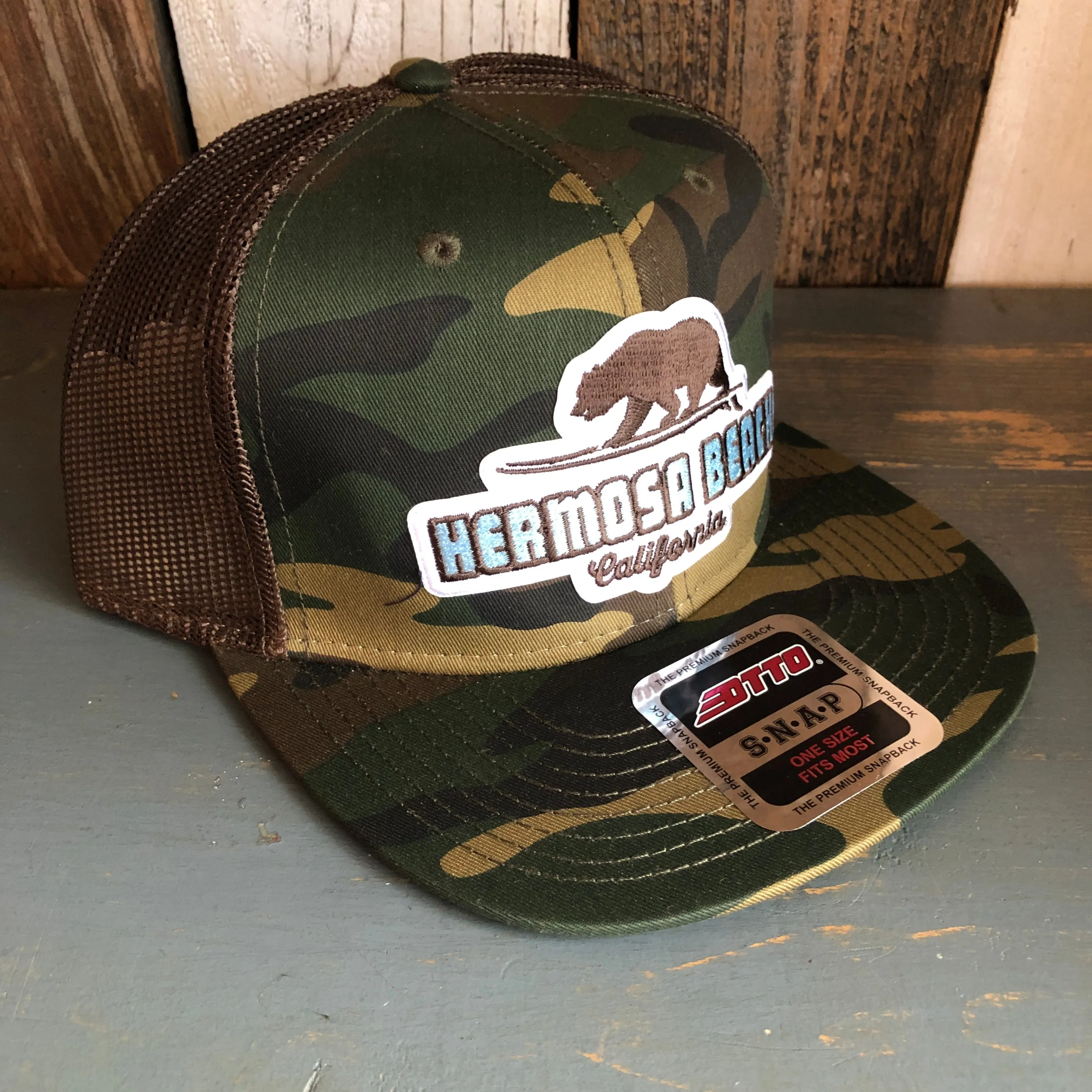 Hermosa Beach SUFING GRIZZLY BEAR Camouflage 6 Panel Mid Profile Mesh Back Snapback Trucker Hat - Dark Green/Brown/Dark Brown