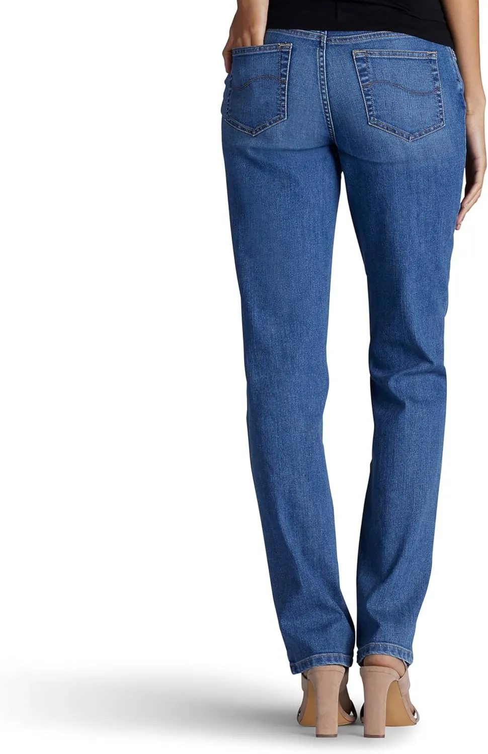 Lee Women's Petite Relaxed Fit Straight Leg Jean