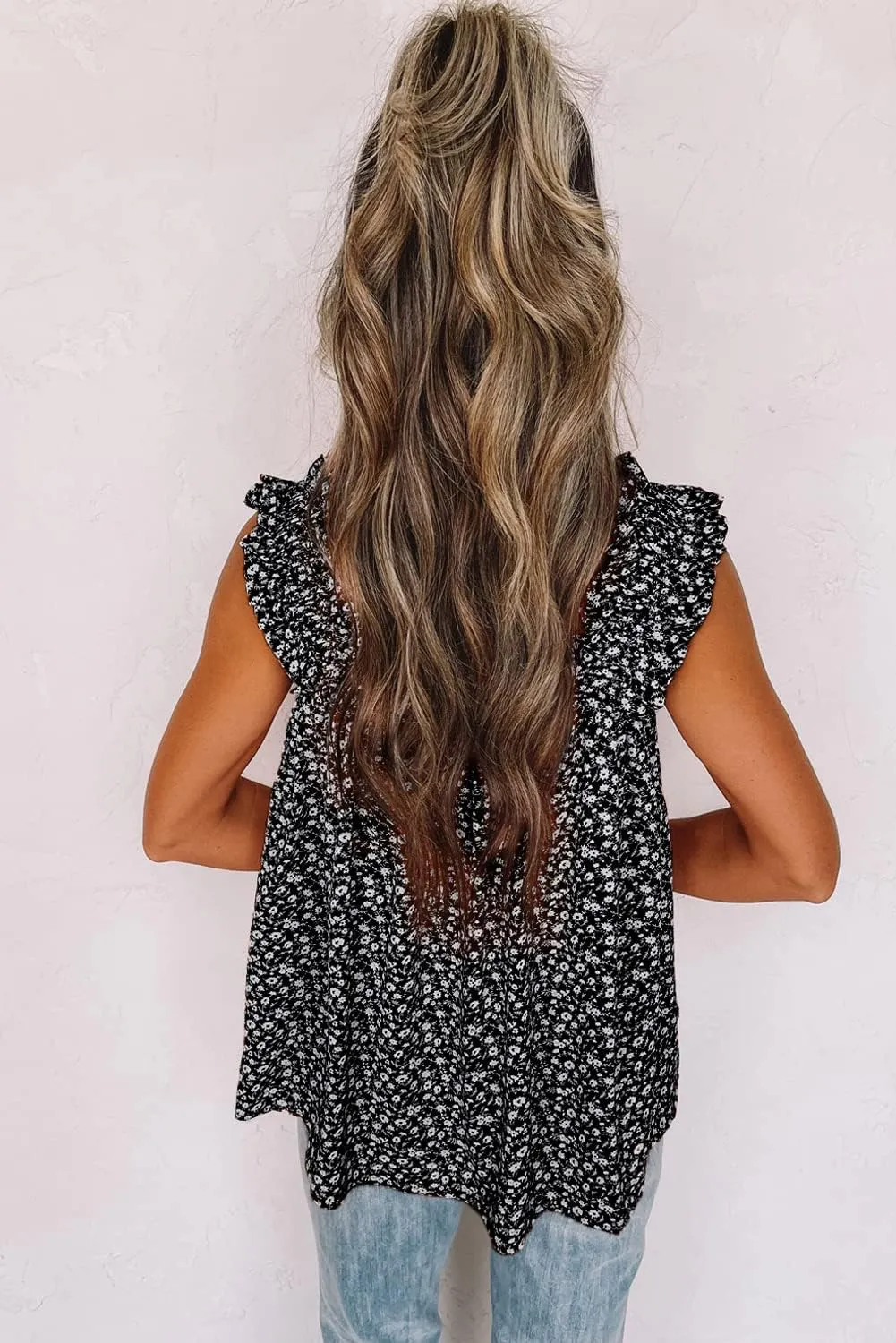 PRETTYGARDEN Boho Floral Tank Tops for Women, Shirred Straps Pleated Summer Casual Sleeveless Shirts Tops Beach Blouses