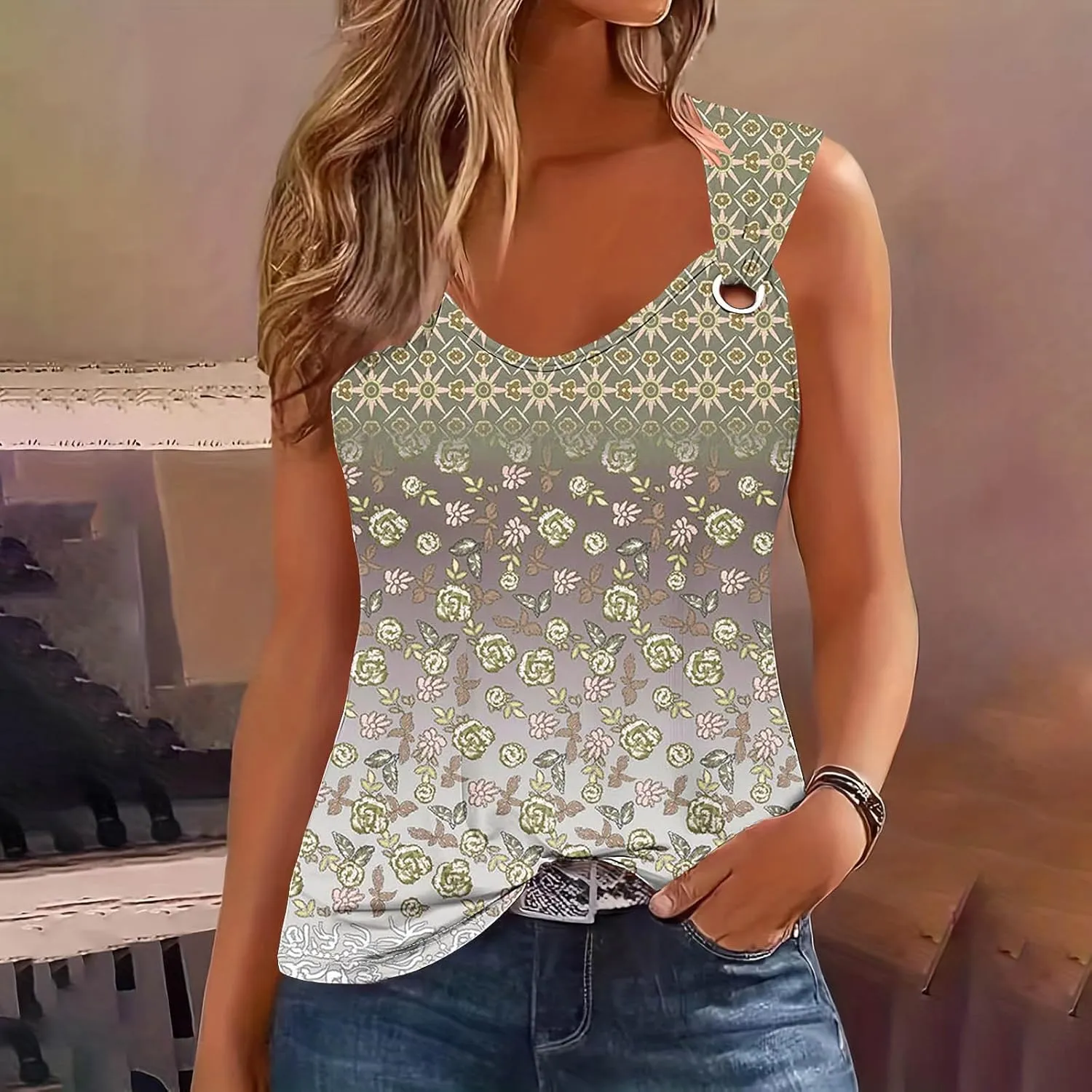 Womens Tank Tops 2025 Dressy Casual Sleeveless T Shirts Loose Comfy Camisole Trendy Cute Blouses Ladies Summer Top