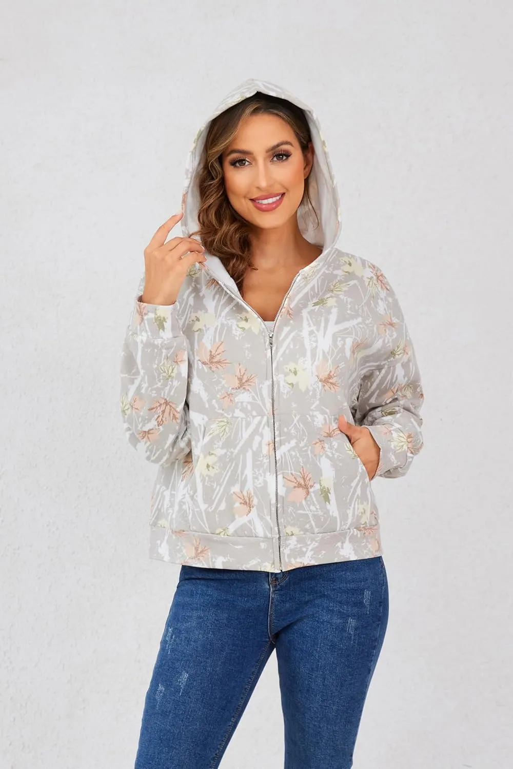 Ythomm Womens Zipper Camo Hoodies Maple Leaf Graphic Zip Up Fleece Hooded Sweatshirts Retro Baggy Fall Drop Shoulder Hoodies