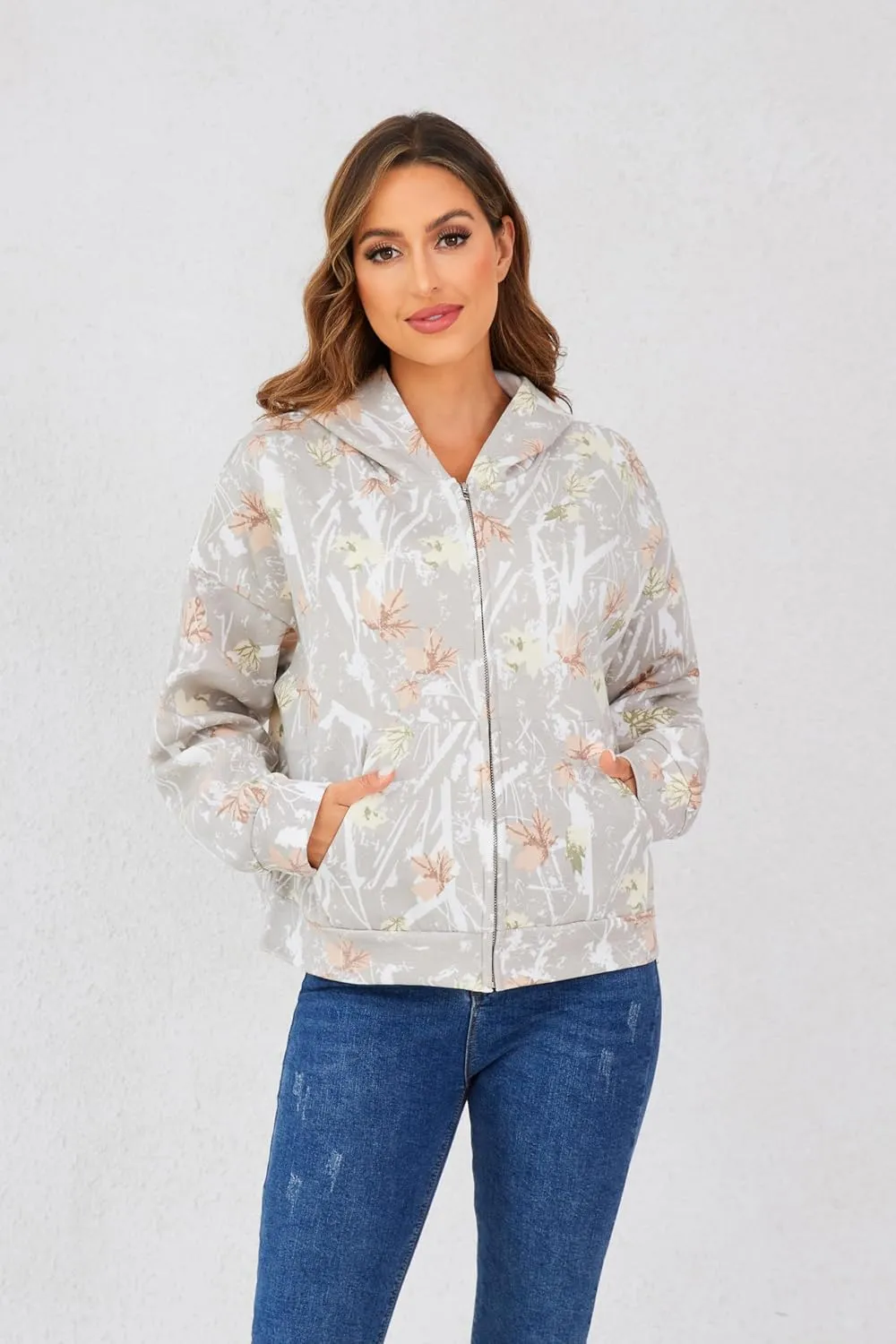 Ythomm Womens Zipper Camo Hoodies Maple Leaf Graphic Zip Up Fleece Hooded Sweatshirts Retro Baggy Fall Drop Shoulder Hoodies